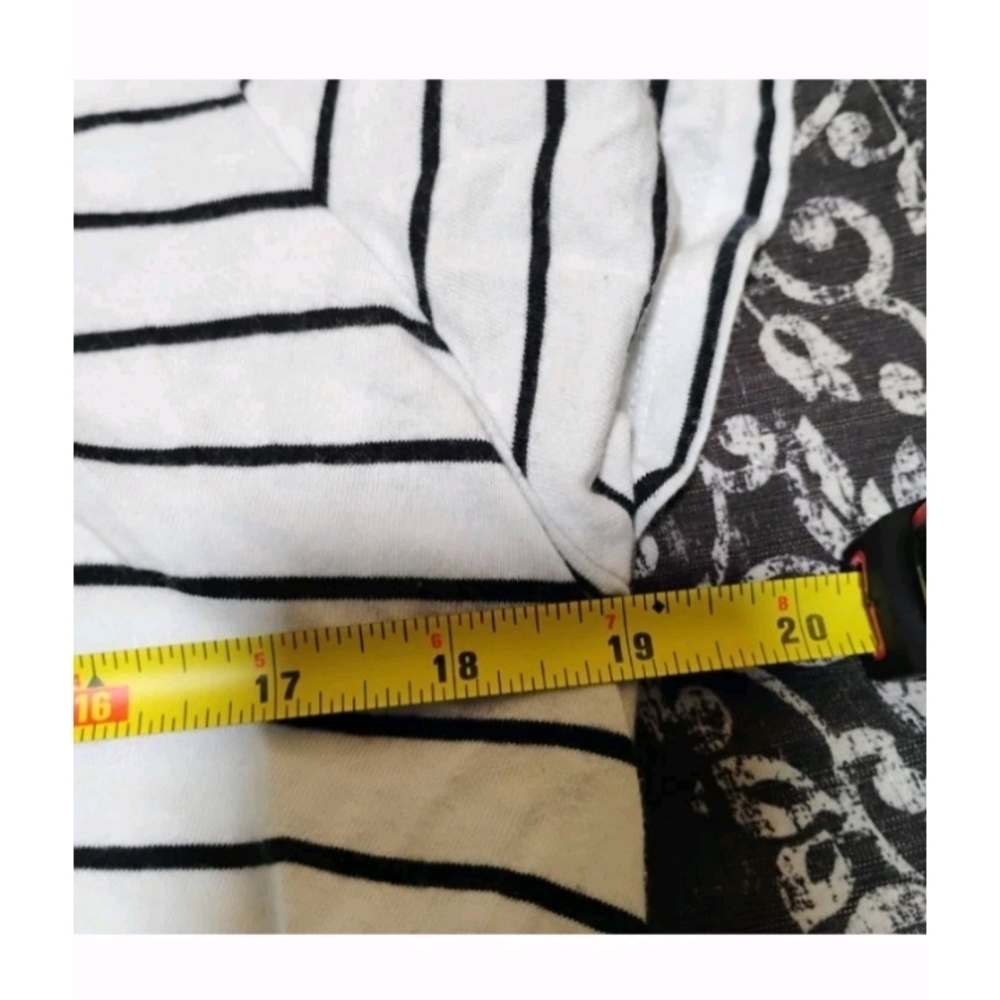 Old Navy Black and White Striped V-Neck Tee - Picture 6 of 7